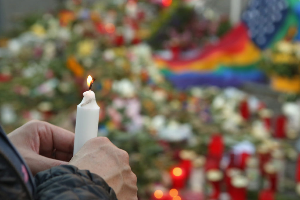El FBI informa sobre el aumento del odio anti-LGTB+