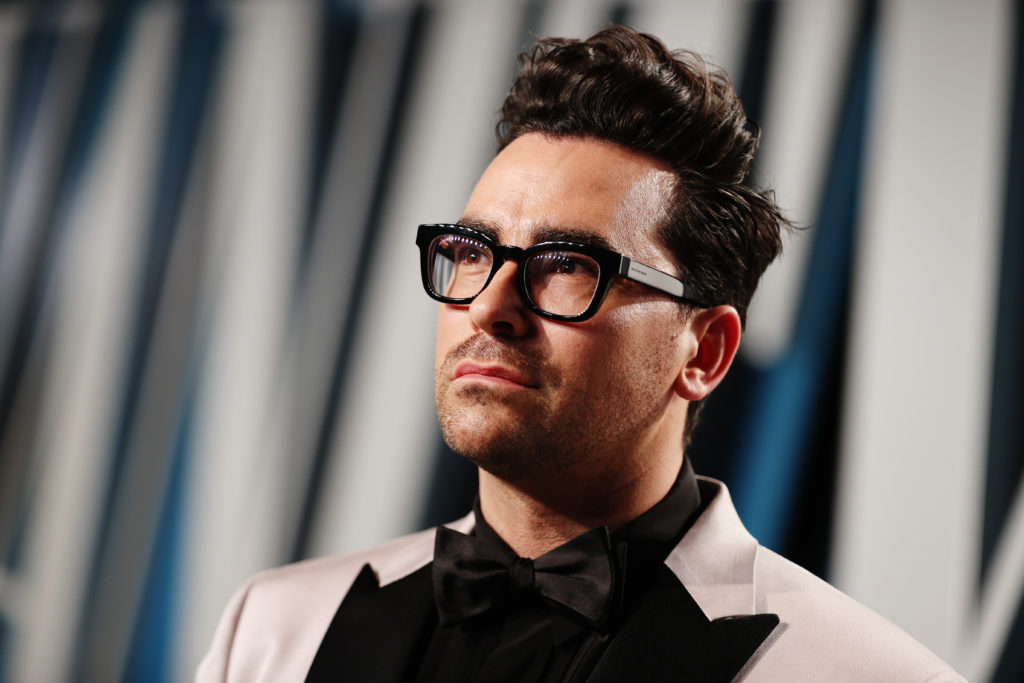 Dan Levy se abre sobre la lucha contra la ansiedad severa, y cómo le impidió salir
