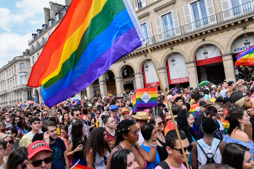 Dos lesbianas atacadas en una manifestación antiLGTB+ en Francia