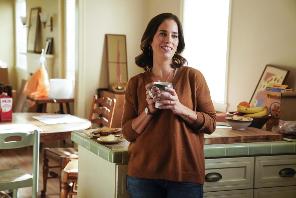 Ana Ortiz pasó de interpretar a una madre que apoya a su hijo gay a otra que no lo acepta