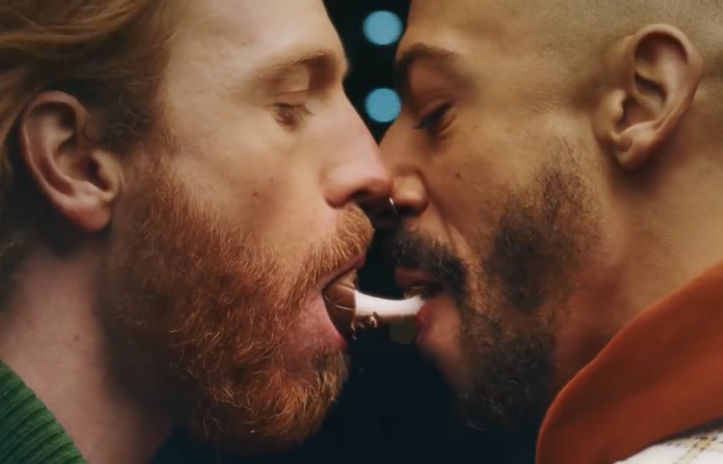 Los Creme Eggs de Cadbury's son protagonizados por una pareja gay