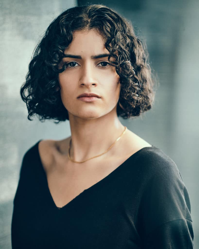 Es una estrella del pecado Seyan Sarvan encontró a Lizbeth con un poco de ayuda de Lady Hale y de mujeres intrépidas y pioneras como ella