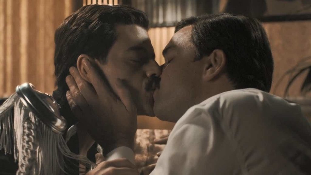 Los besos gay de Bohemian Rhapsody son difuminados por la cadena de televisión porque 