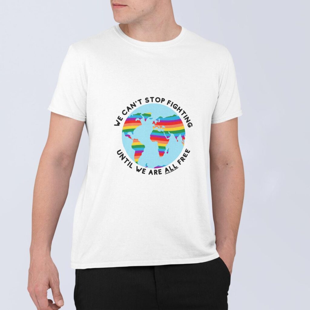 12 camisetas LGBT muy poco reivindicativas que gritan desafiantemente 