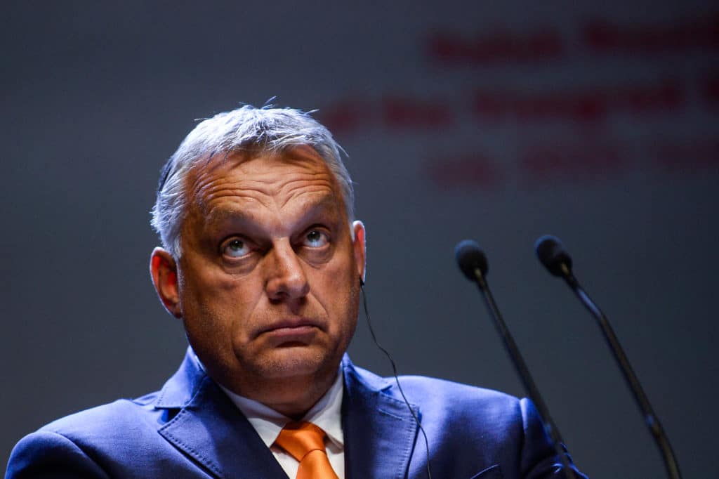 Viktor Orbán abandona el grupo del Parlamento Europeo por la "locura LGTB+"