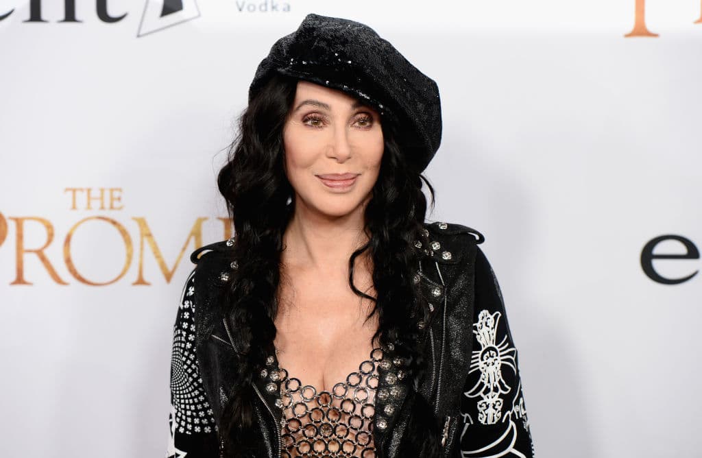 Cher anuncia una película biográfica