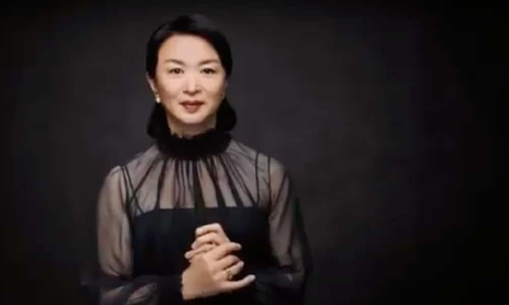 Dior elige a Jin Xing como nueva imagen de la fragancia J'adore
