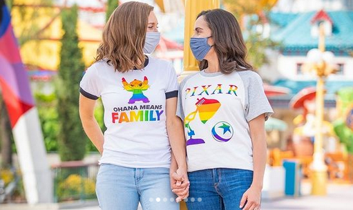 Mensajes de homofobia en una fotografía de Disney