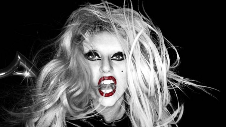 Lady Gaga se une a artistas LGTB+ para relanzar Born This Way