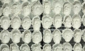 Los rostros de 850 personas trans 