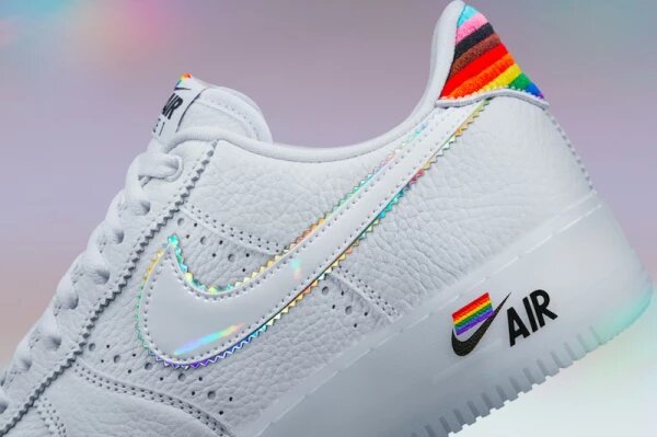 Nike arcoíris