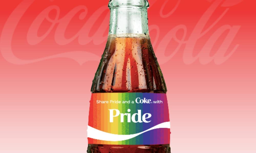 Coca-Cola no deja añadir la palabra 'lesbiana' a su botella personalizable del Orgullo