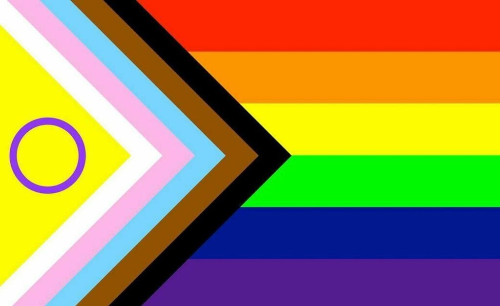 Nueva bandera del orgullo con representación intersexual