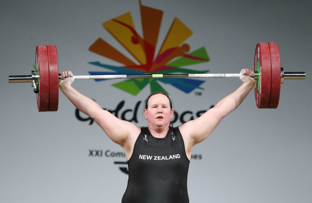 Laurel Hubbard, levantadora de pesas trans, compite en los Juegos Olímpicos de Tokio y es 