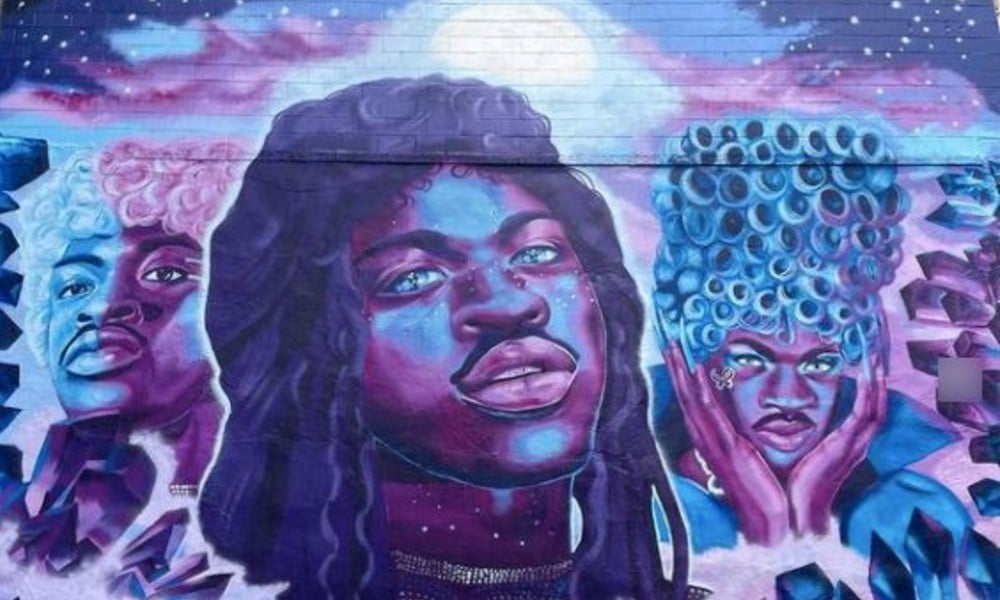 Lil Nas X recibe un espectacular mural homenaje