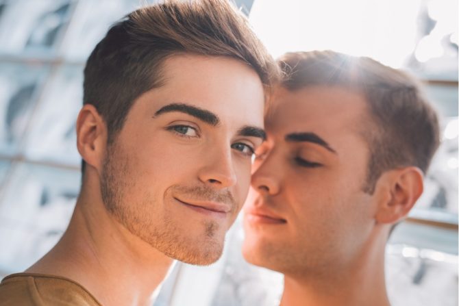 Historia De Chicos Heterosexuales Son Chupados Por Un Gay Y Un Joven