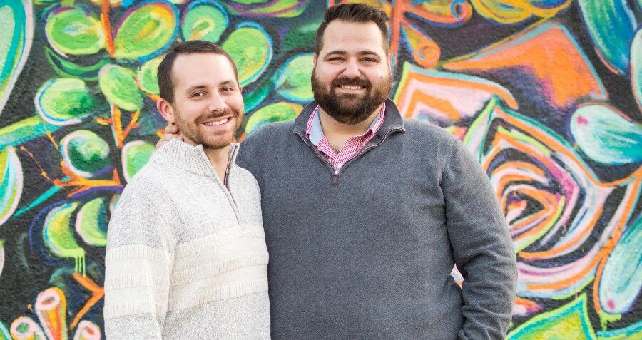 Ser grande y gay puede ser muy estresante a la hora de comprar ropa