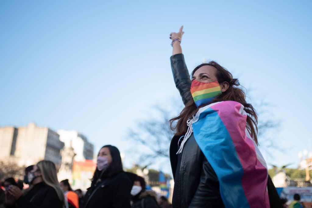 Argentina introduce los marcadores de género "X" en los documentos de identidad