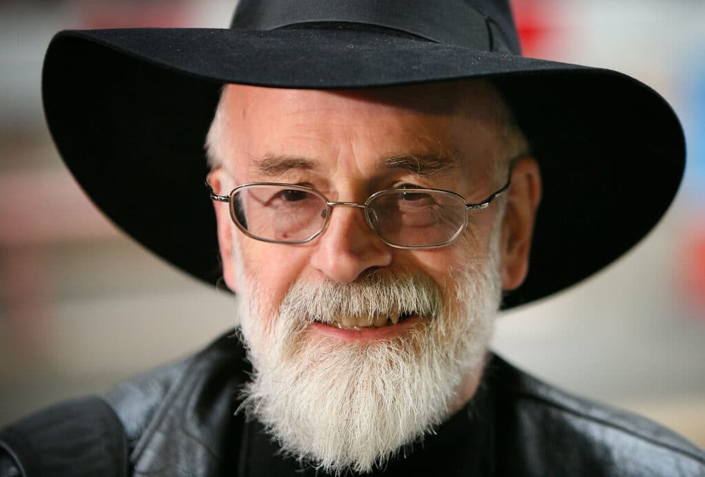 El escritor Terry Pratchett fue un aliado incondicional de los transexuales
