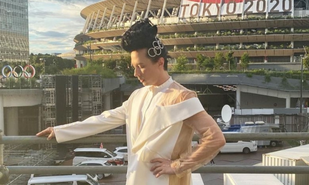 El patinador artístico Johnny Weir da una valiosa lección LGTB+ en Twitter