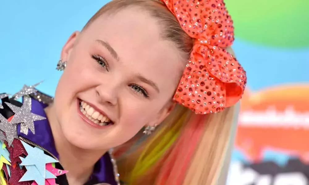 JoJo Siwa hace historia en Dancing with the Stars al formar parte de la primera pareja del mismo sexo