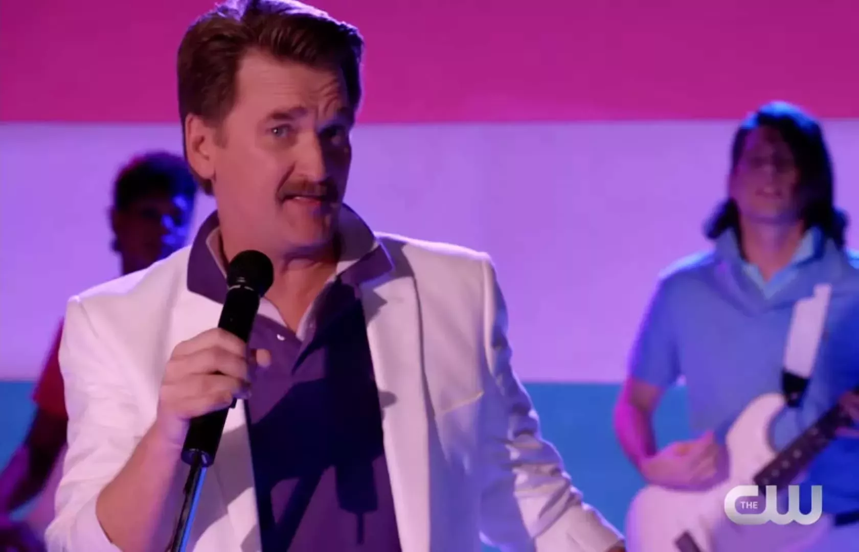 8 de los mejores -y no tan grandes- personajes bisexuales de la televisión de la historia, incluida nuestra reina Rosa Díaz