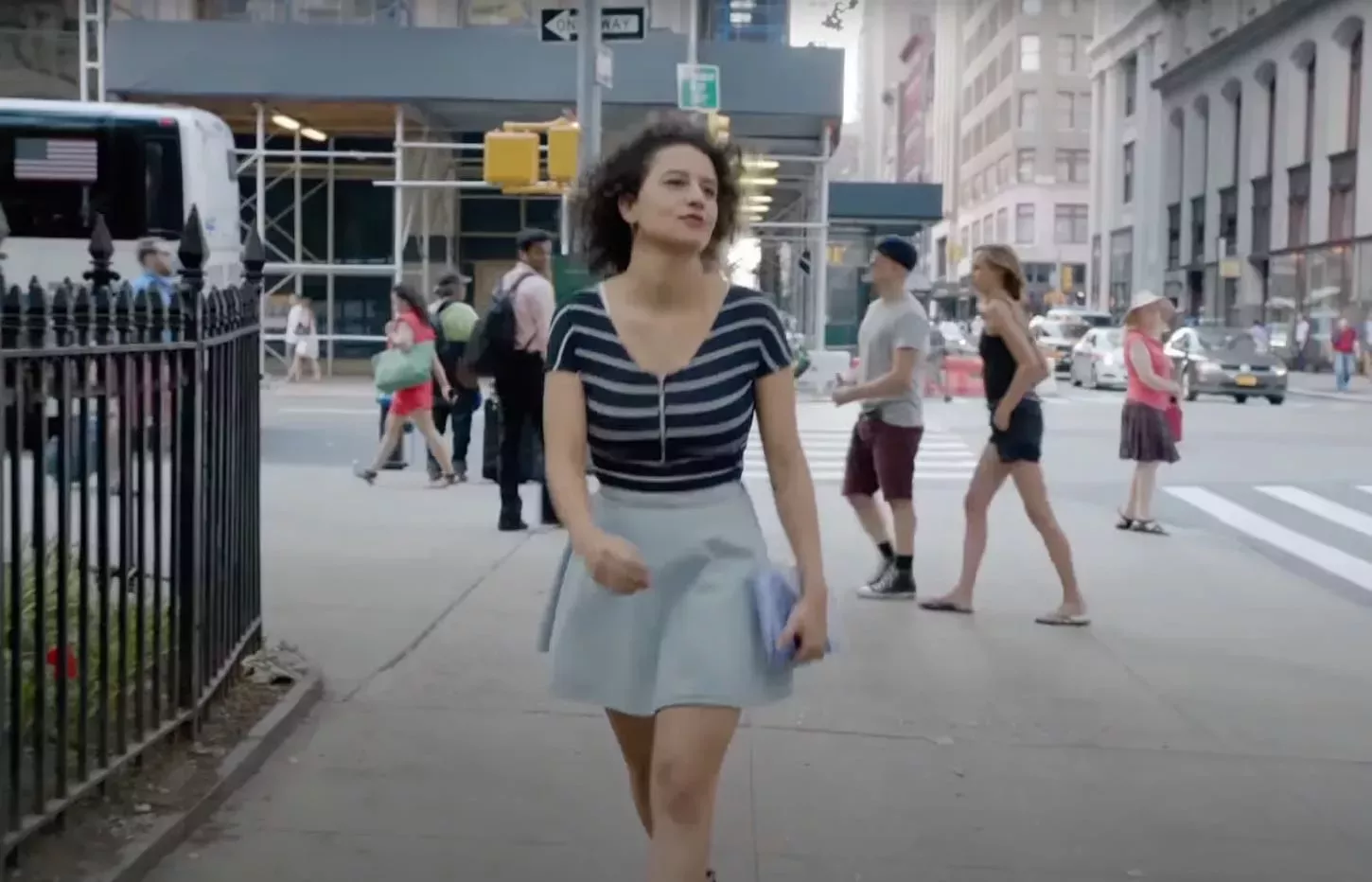 8 de los mejores -y no tan grandes- personajes bisexuales de la televisión de la historia, incluida nuestra reina Rosa Díaz