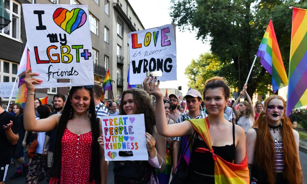 Polonia debe indemnizar a una madre discriminada por su orientación sexual