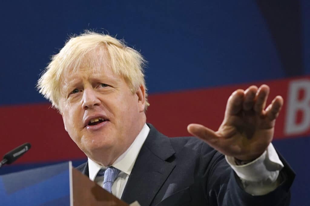 Boris Johnson felicita a la Alianza LGB