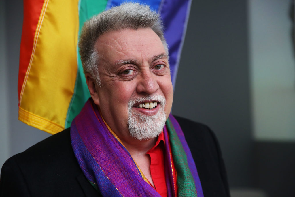 El diseñador de la bandera original del Orgullo fue acosado por su sexualidad