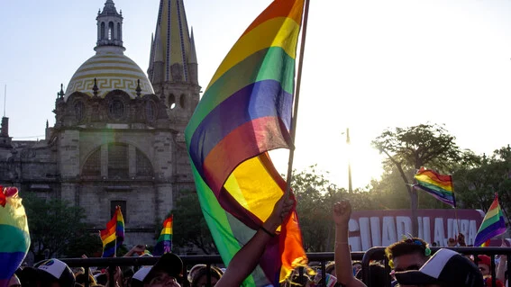 Atacan con ácido a una mujer trans en México