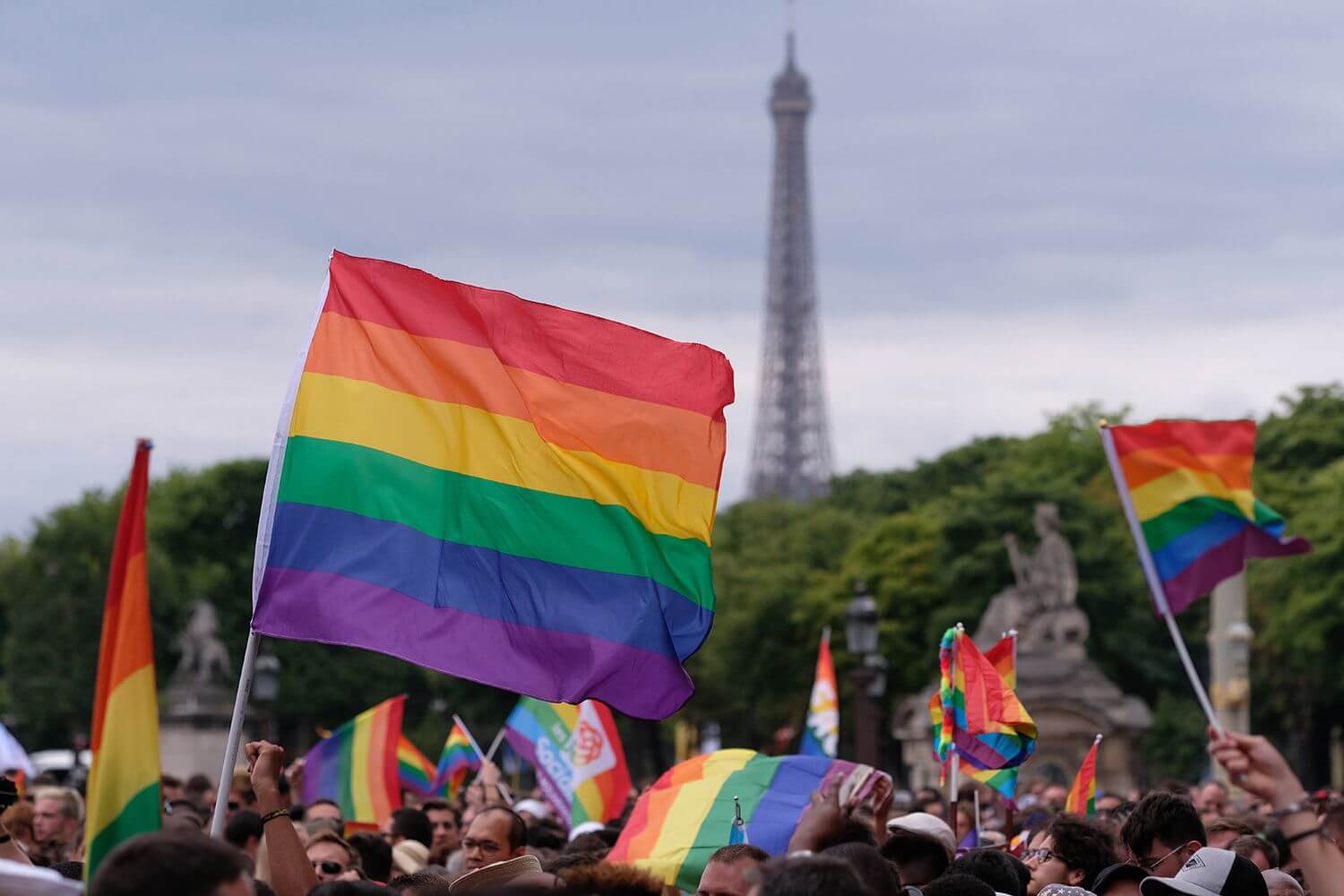 Francia trabaja en la prohibición de la terapia de conversión