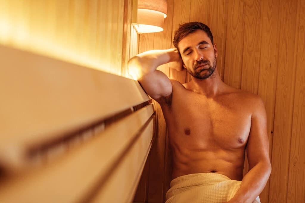 Un trabajador de la sauna gay comparte cientos de anédotas