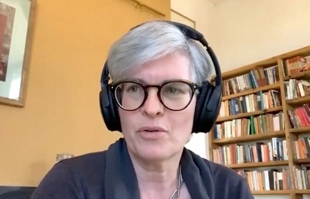 Un abogado compara la transición con la terapia de conversión