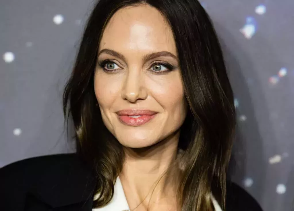 Angelina Jolie se siente 