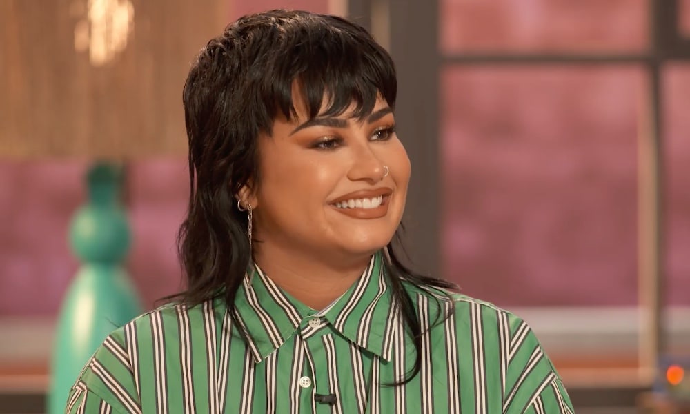 Demi Lovato confiesa que saldría con un extraterrestre