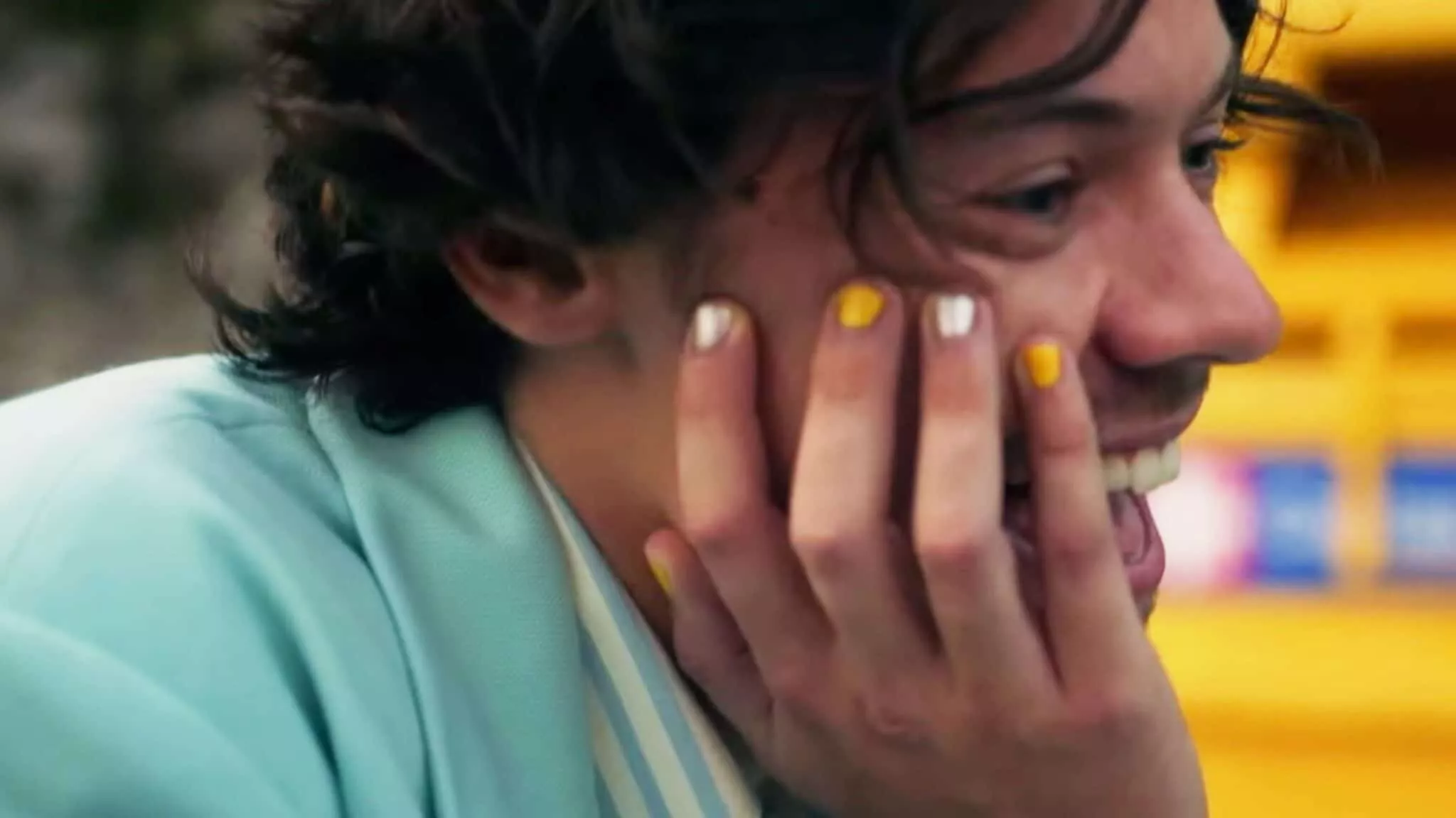 Seis veces que las uñas de Harry Styles, siempre a punto, nos dieron la vida - y por qué las pinta