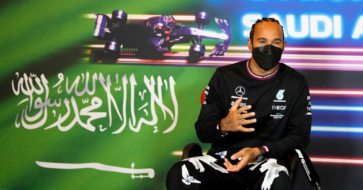Lewis Hamilton se siente "incómodo" compitiendo en Arabia Saudí