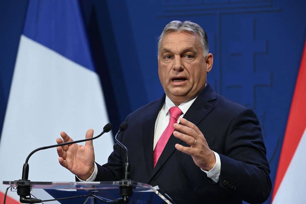 Hungría da luz verde al referéndum para la ley de propaganda LGTB+