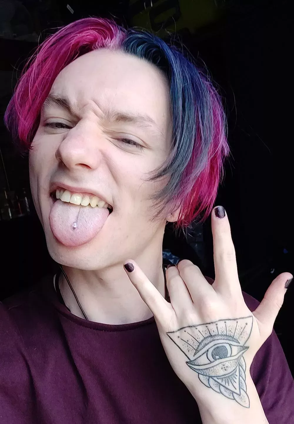 Meses de encierro que inducen a la ansiedad me ayudaron a salir finalmente como no binario