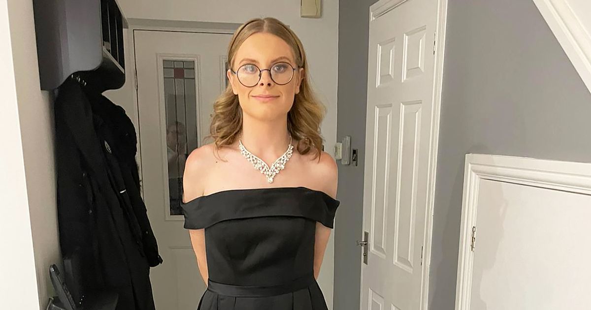 LinkedIn elimina una publicación de un niño con vestido