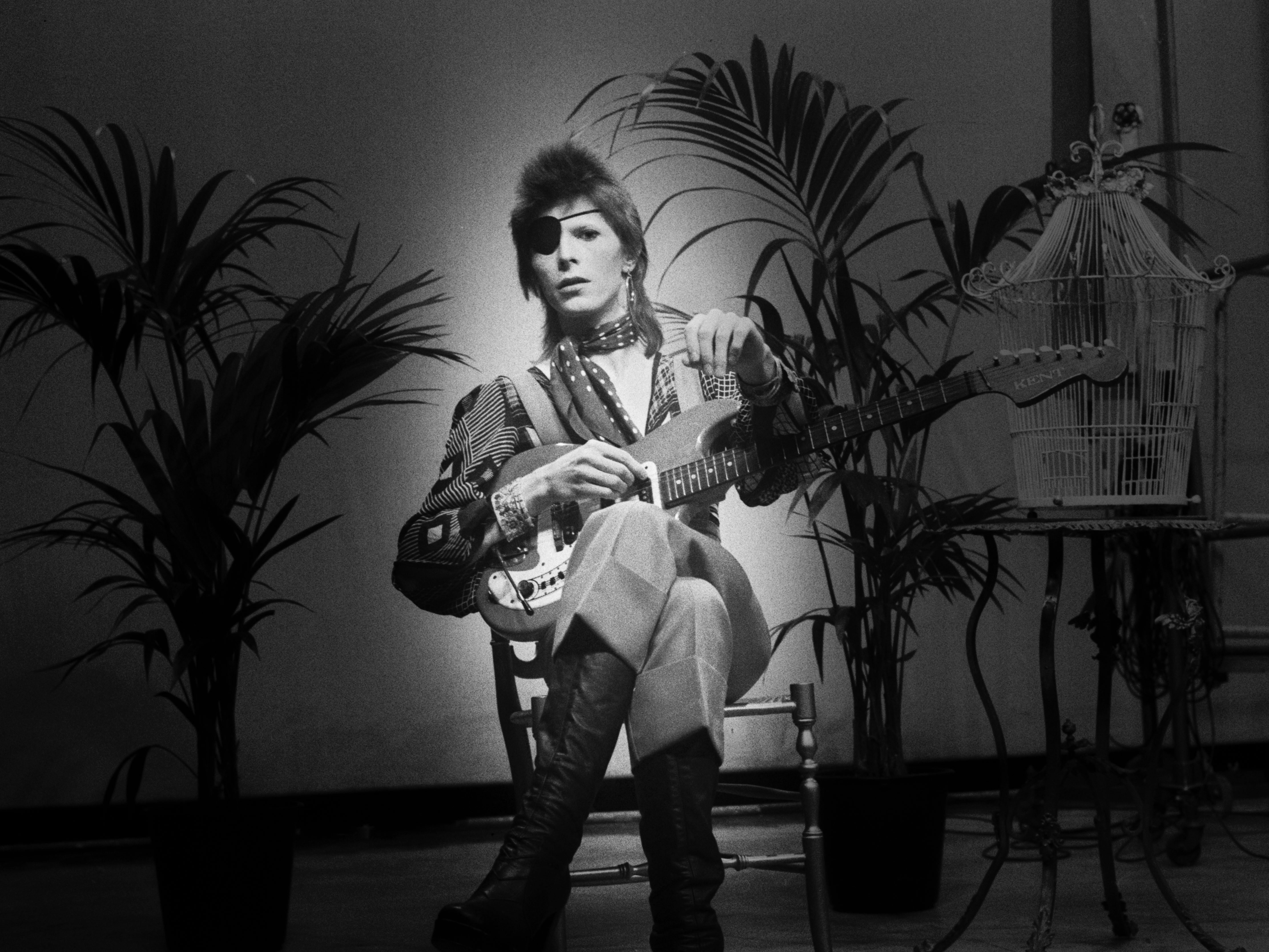 11 momentos de David Bowie, cuyo legado LGBT+ sigue vivo.