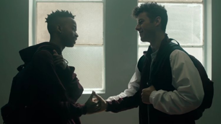 El videoclip "1-800-273-8255" de Logic ayudó a salvar vidas