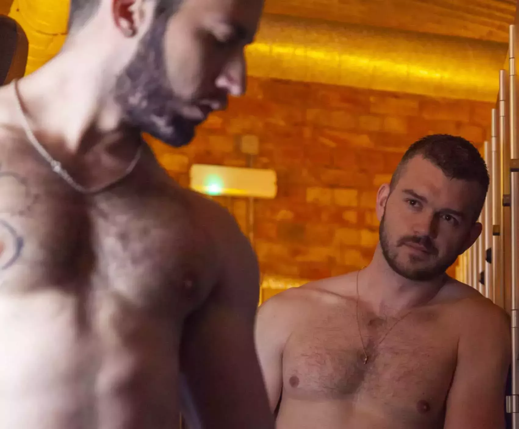 Etiqueta de la sauna gay