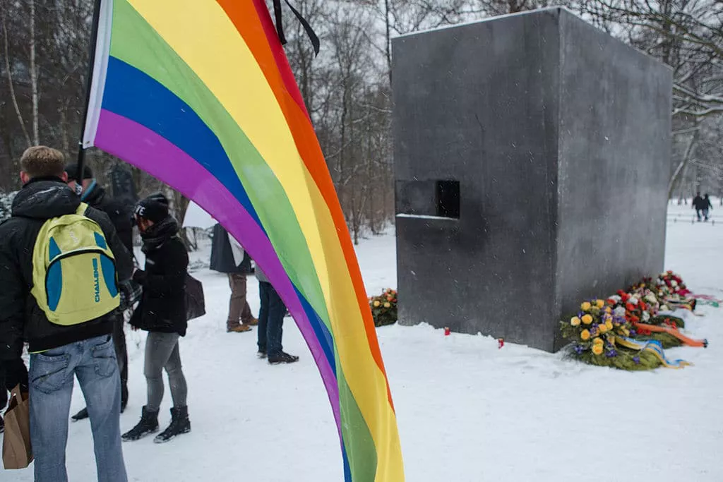 Los atroces crímenes de los nazis contra miles de personas queer no deben olvidarse nunca, jamás