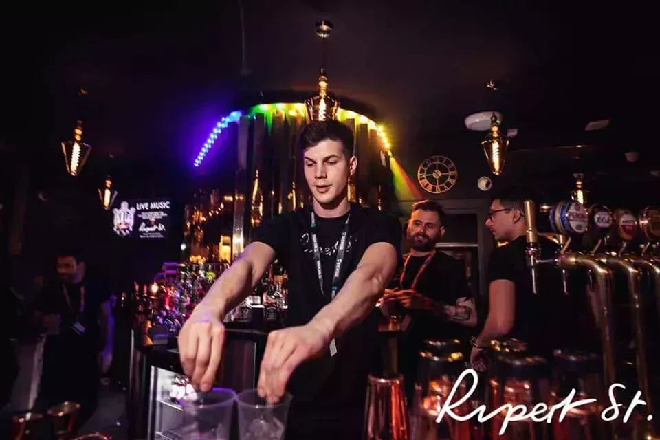 Los mejores bares gay del Soho, Londres