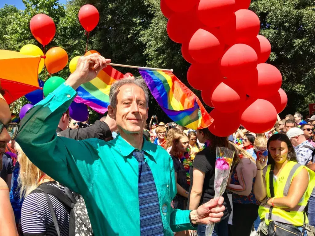 Peter Tatchell habla de toda una vida de lucha por la igualdad: 