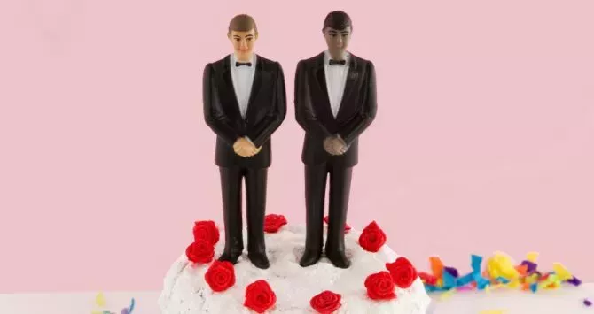Figures on a gay wedding cake
