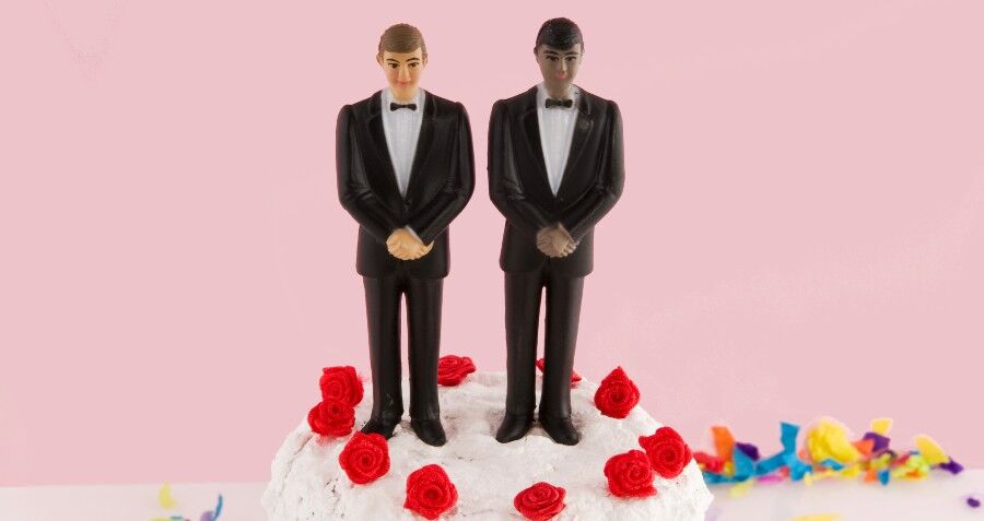 ¿Se casan algunos homosexuales para que sus compañeros heterosexuales los vean como "normales"?
