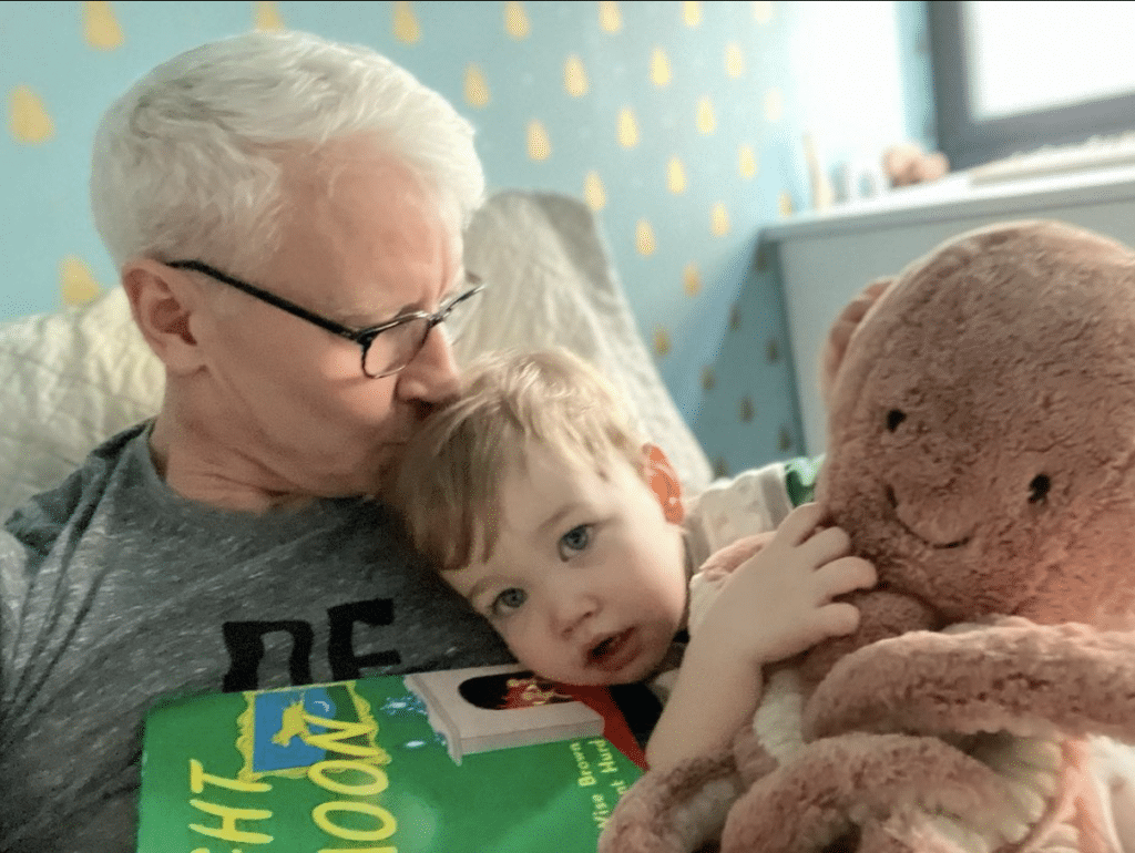 Anderson Cooper es papá, de nuevo, tras dar la bienvenida a su segundo hijo con su ex pareja